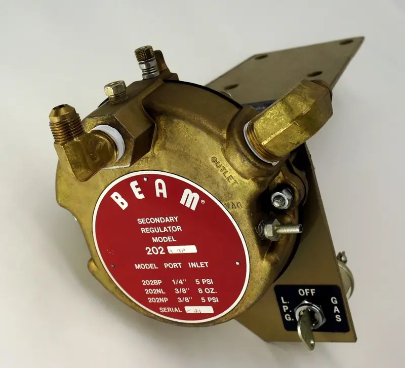 Clark C500 Dual-Fuel Secondary Regulator Replacement – Models 2345260, 2346845, 2347423 (202Abp/Bp) 1