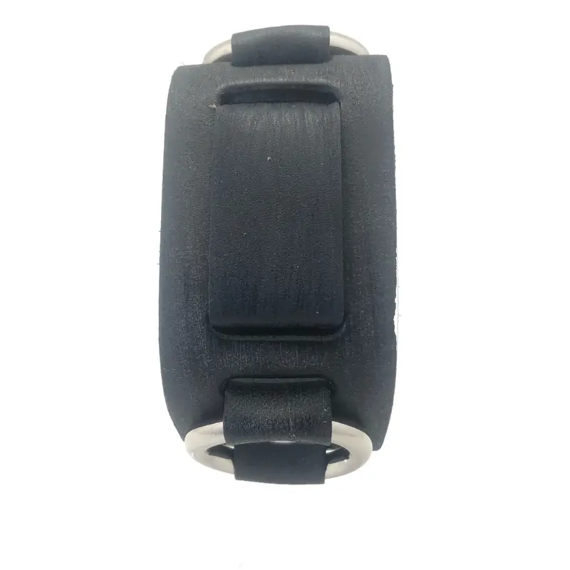 Minimalist Black Leather Cuff With Ring Detail – Stylish Accessory 1