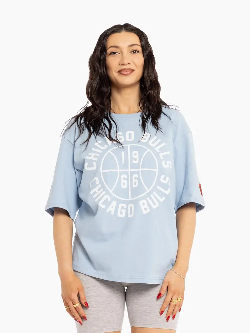 Mitchell & Ness Women'S Vintage Chicago Bulls Boxy T-Shirt 1