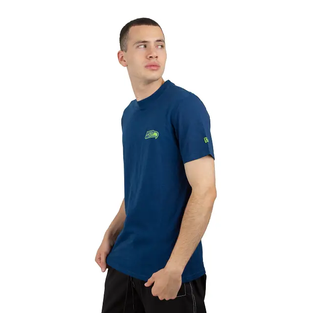 Seattle Seahawks Nfl Helmet Graphic Short-Sleeve Tee 1