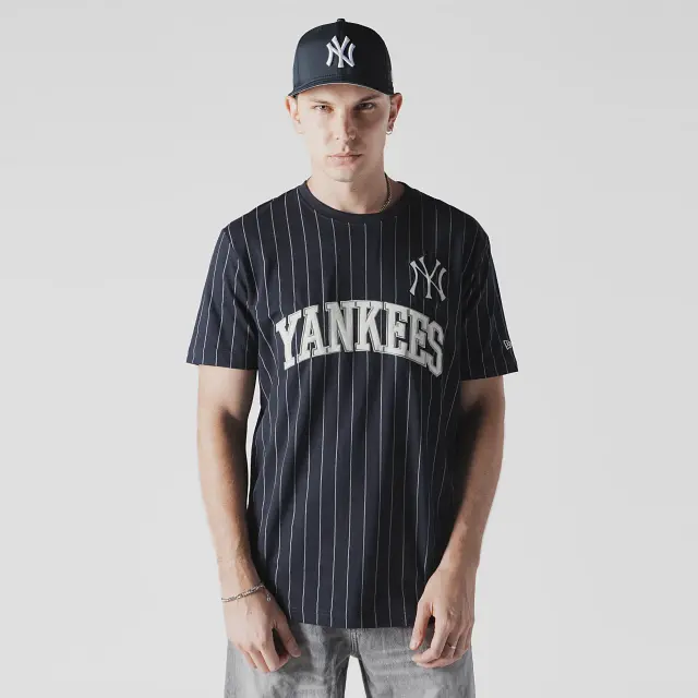 Short-Sleeve Pinstripe New York Yankees Mlb Retro T-Shirt 1