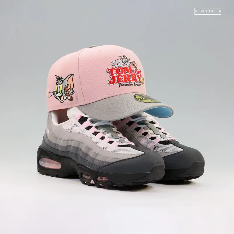 Tom And Jerry™ 85Th Anniversary 'Frenemies Forever' Pale Pink Fitted Cap – New Era 1